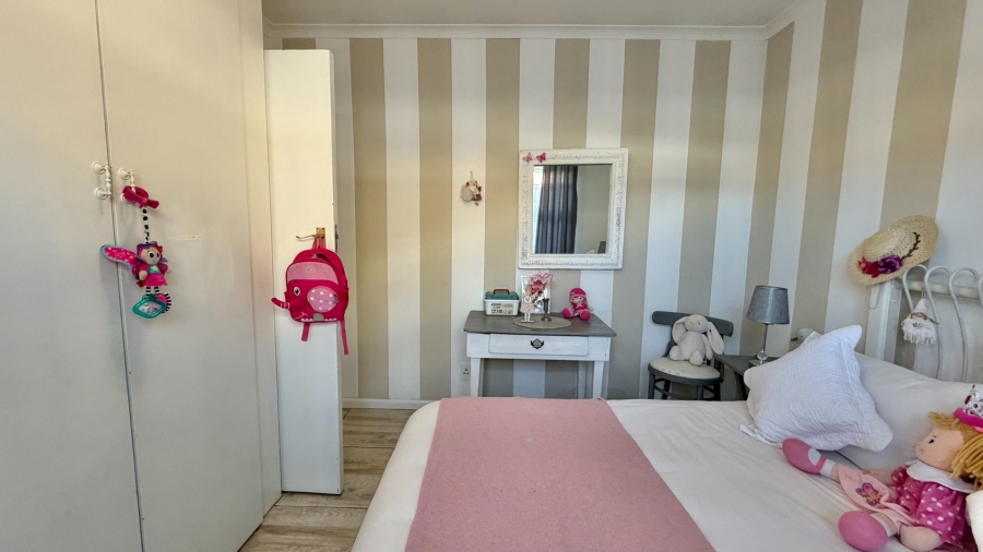 5 Bedroom Property for Sale in Winslow Western Cape